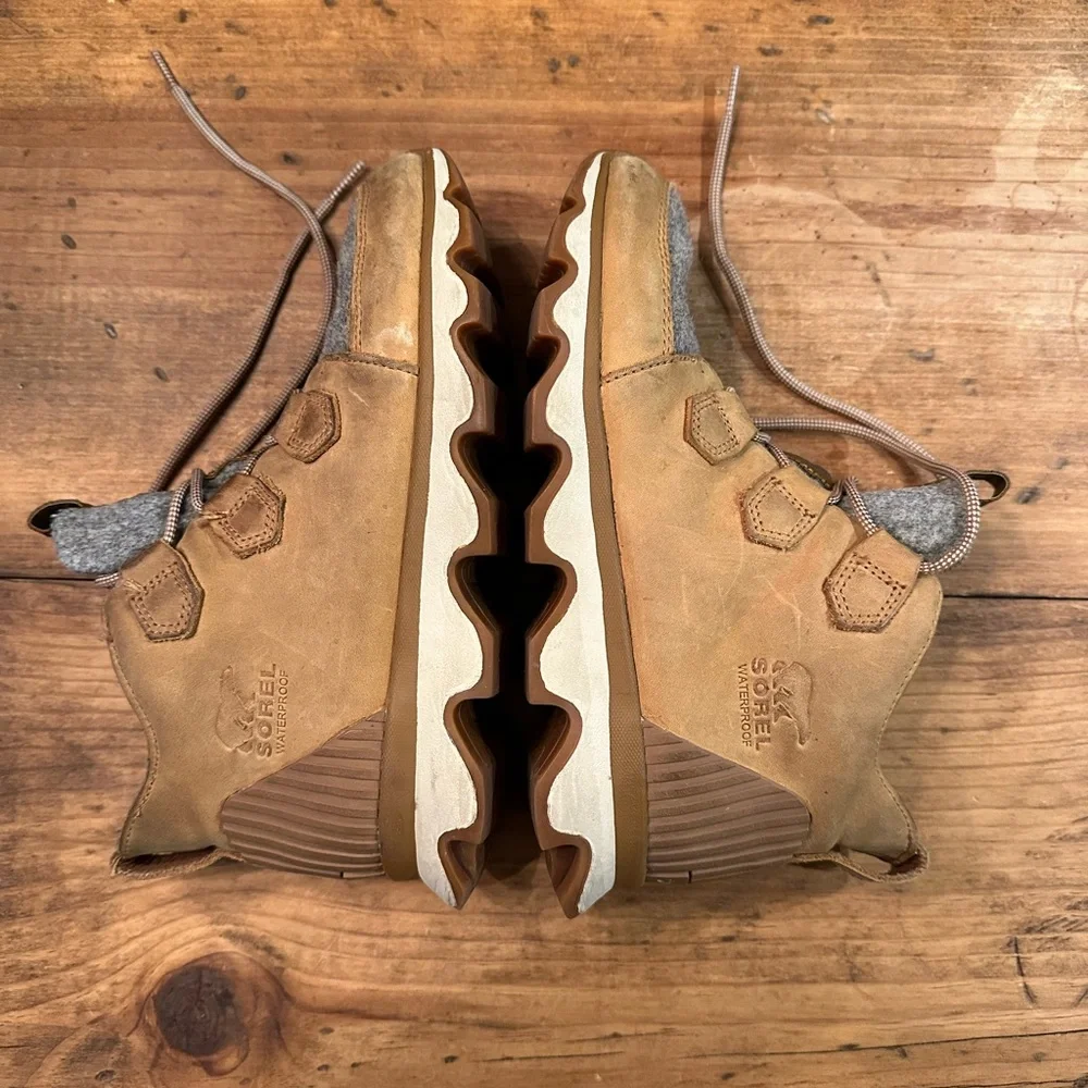 Sorel Kinetic Caribou Camel and Gray Sneaker Boot Size 8 - Picture 7 of 10